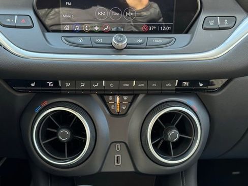 Certified 2021 Chevrolet Blazer LT image 12