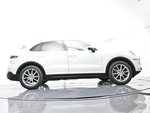 Certified 2024 Porsche Cayenne image 49