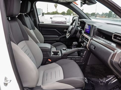 Used 2025 Toyota Tacoma TRD Sport RWD image 20