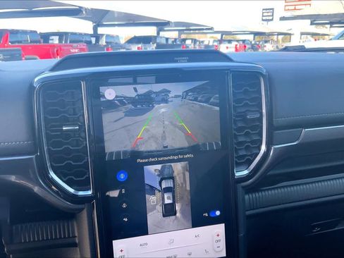 Used 2025 Ford Ranger Lariat w/ Chrome Accent Package image 26