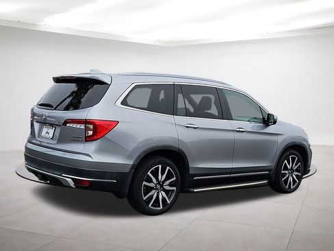 Used 2020 Honda Pilot Touring image 7