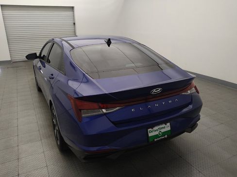 Used 2023 Hyundai Elantra SEL w/ Convenience Package FWD image 6
