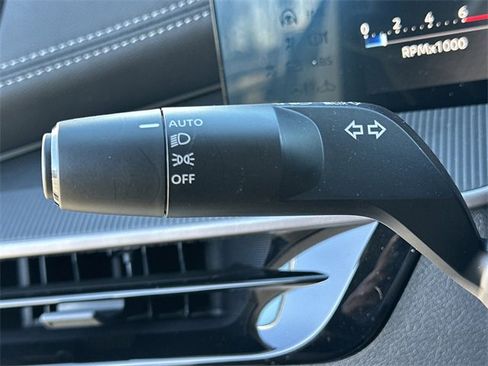 Used 2025 Nissan Murano SV image 13