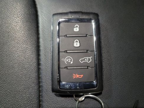 Used 2022 Jeep Grand Cherokee Limited 4xe AWD/4WD image 32