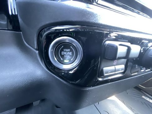 Certified 2024 Chevrolet Silverado 1500 RST AWD/4WD image 17