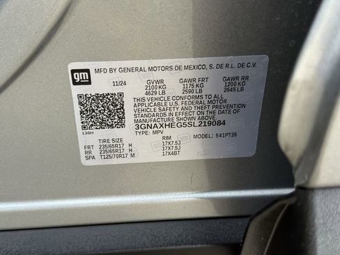 Used 2025 Chevrolet Equinox LT FWD image 33
