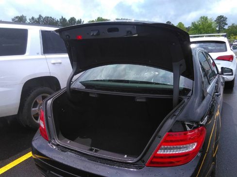 Used 2014 Mercedes-Benz C 250 Sedan image 16