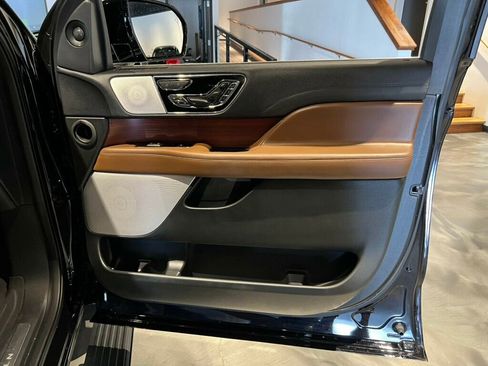 Used 2024 Lincoln Navigator Reserve image 35