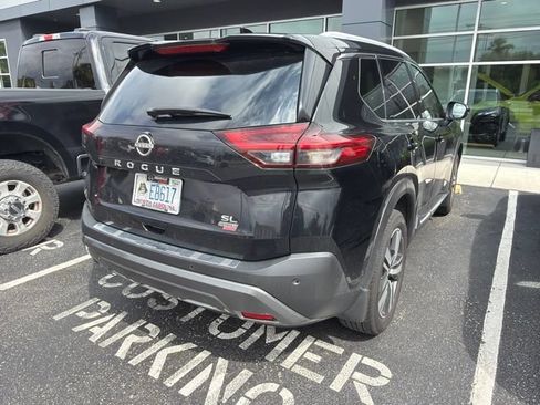 Used 2023 Nissan Rogue SL w/ SL Premium Package FWD image 5