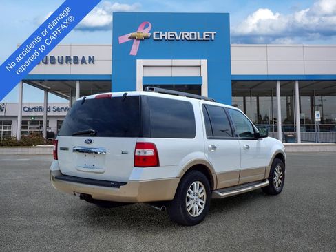 Used 2014 Ford Expedition XLT w/ Equipment Group 202A AWD/4WD image 5