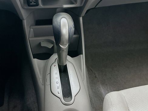 Used 2010 Honda Insight LX image 22