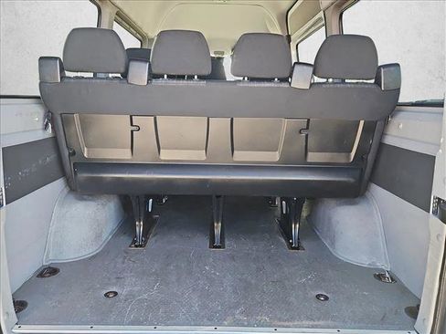 Used 2014 Mercedes-Benz Sprinter 2500 image 6