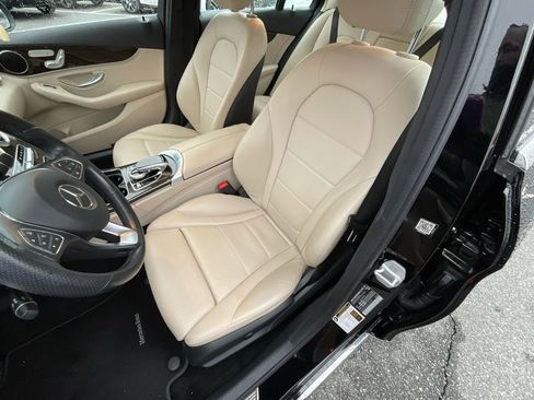 Used 2016 Mercedes-Benz C 300 4MATIC Sedan image 34