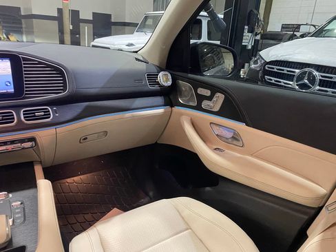 Certified 2026 Mercedes-Benz GLE 450 4MATIC image 4