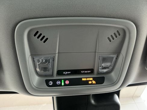 Used 2024 Chevrolet Malibu LT image 17