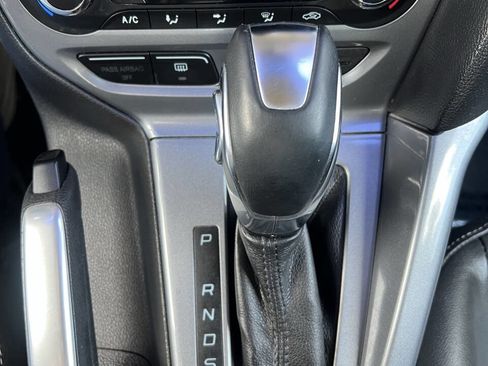 Used 2013 Ford Focus Titanium FWD image 21