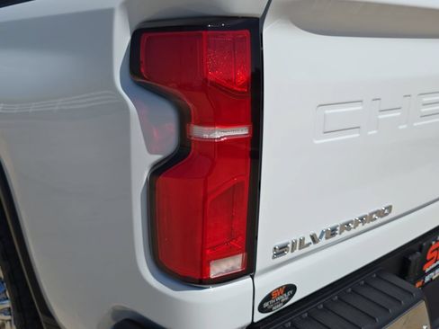New 2026 Chevrolet Silverado 3500 LTZ w/ LTZ Premium Package AWD/4WD image 33