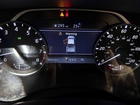 Used 2024 Nissan Frontier S w/ S Utility Package image 18