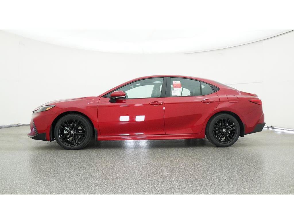 Used 2025 Toyota Camry SE FWD image 25