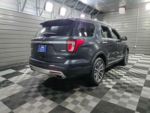 Used 2017 Ford Explorer Platinum image 5