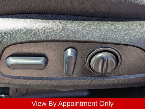Used 2025 Chevrolet Blazer LT FWD image 15