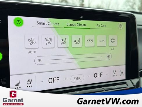 Used 2024 Volkswagen Atlas Cross Sport SEL R-Line image 38