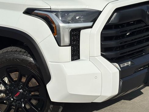 Used 2022 Toyota Tundra SR5 image 11