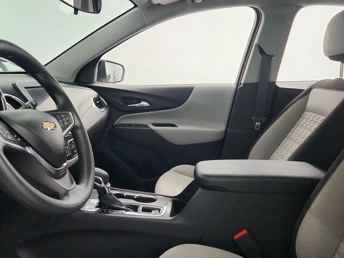 Used 2023 Chevrolet Equinox RS FWD image 17