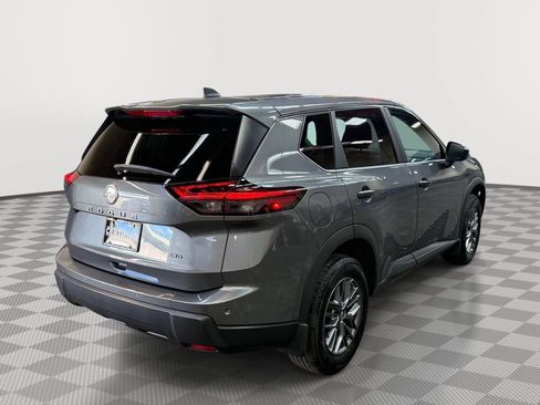 Used 2026 Nissan Rogue S AWD/4WD image 9