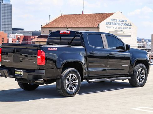 Used 2021 Chevrolet Colorado Z71 w/ Safety Package RWD image 4