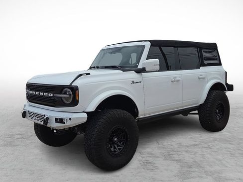 Used 2023 Ford Bronco Outer Banks AWD/4WD image 5