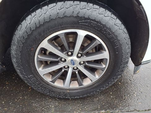 Used 2019 Ford Expedition Max XLT w/ Equipment Group 201A image 10