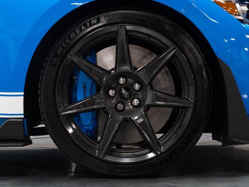 Used 2022 Ford Mustang Shelby GT500 w/ Carbon Fiber Track Pack RWD image 33