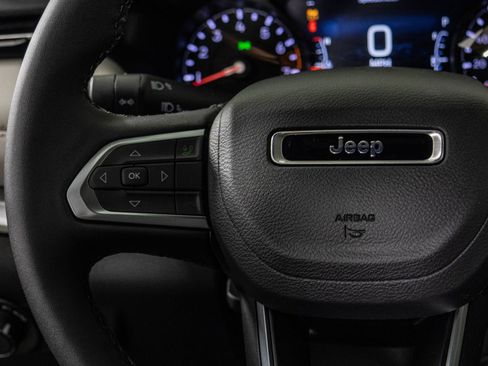 New 2026 Jeep Compass Limited image 25