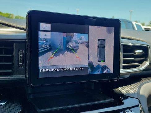 Used 2023 Ford Explorer ST-Line w/ Class IV Trailer Tow Package RWD image 24