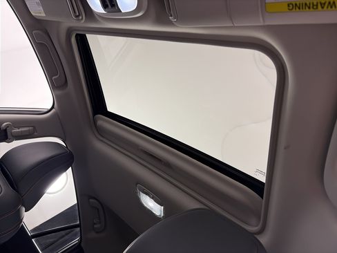 New 2025 Subaru Crosstrek 2.5i Limited w/ Crosstrek Mirror Package image 18