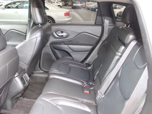 Used 2016 Jeep Cherokee High Altitude AWD/4WD image 18