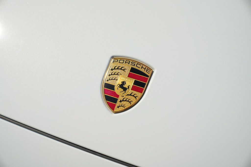 Certified 2024 Porsche Cayenne Coupe AWD/4WD image 8