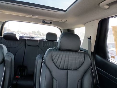 Used 2023 Hyundai Palisade Limited AWD/4WD image 14