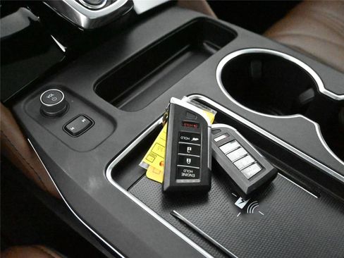 Certified 2025 Acura MDX SH-AWD w/ Advance Package image 5