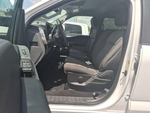 Used 2023 Ford F250 XL w/ STX Appearance Package AWD/4WD image 3