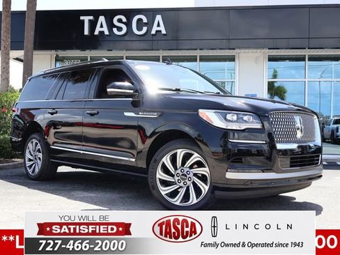 Certified 2023 Lincoln Navigator L Reserve AWD/4WD image 1