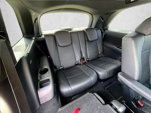 Certified 2025 Mercedes-Benz GLS 450 4MATIC image 30