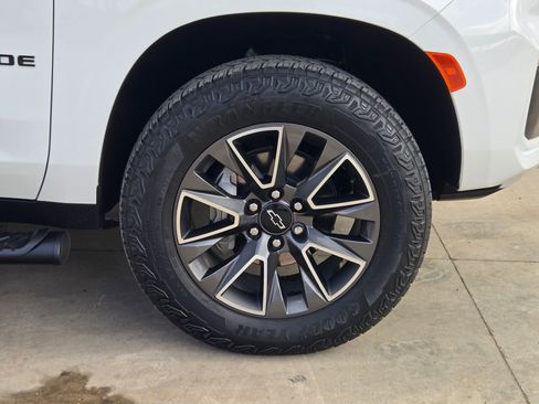 Used 2023 Chevrolet Tahoe Z71 w/ Luxury Package image 35