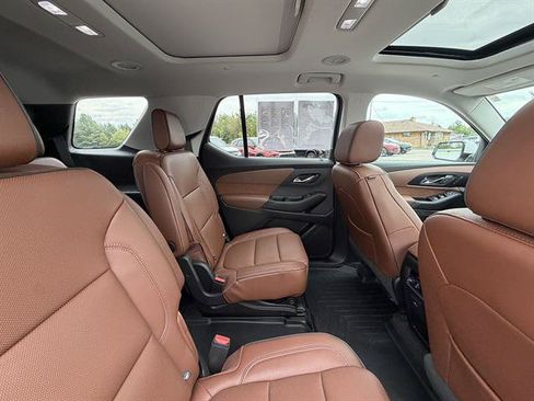 Used 2018 Chevrolet Traverse High Country AWD/4WD image 29