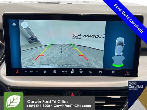 Used 2025 Ford Escape Platinum image 21