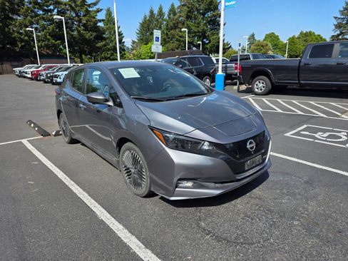 Used 2023 Nissan Leaf SV Plus FWD image 1