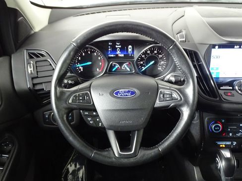 Used 2019 Ford Escape Titanium image 27