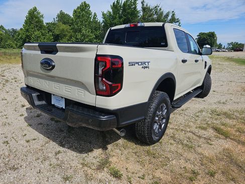 New 2026 Ford Ranger XLT w/ Equipment Group 301A High AWD/4WD image 4