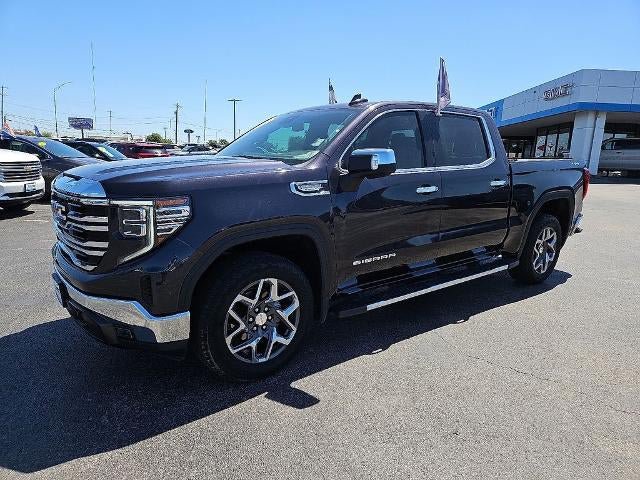 Used 2022 GMC Sierra 1500 SLT AWD/4WD image 2
